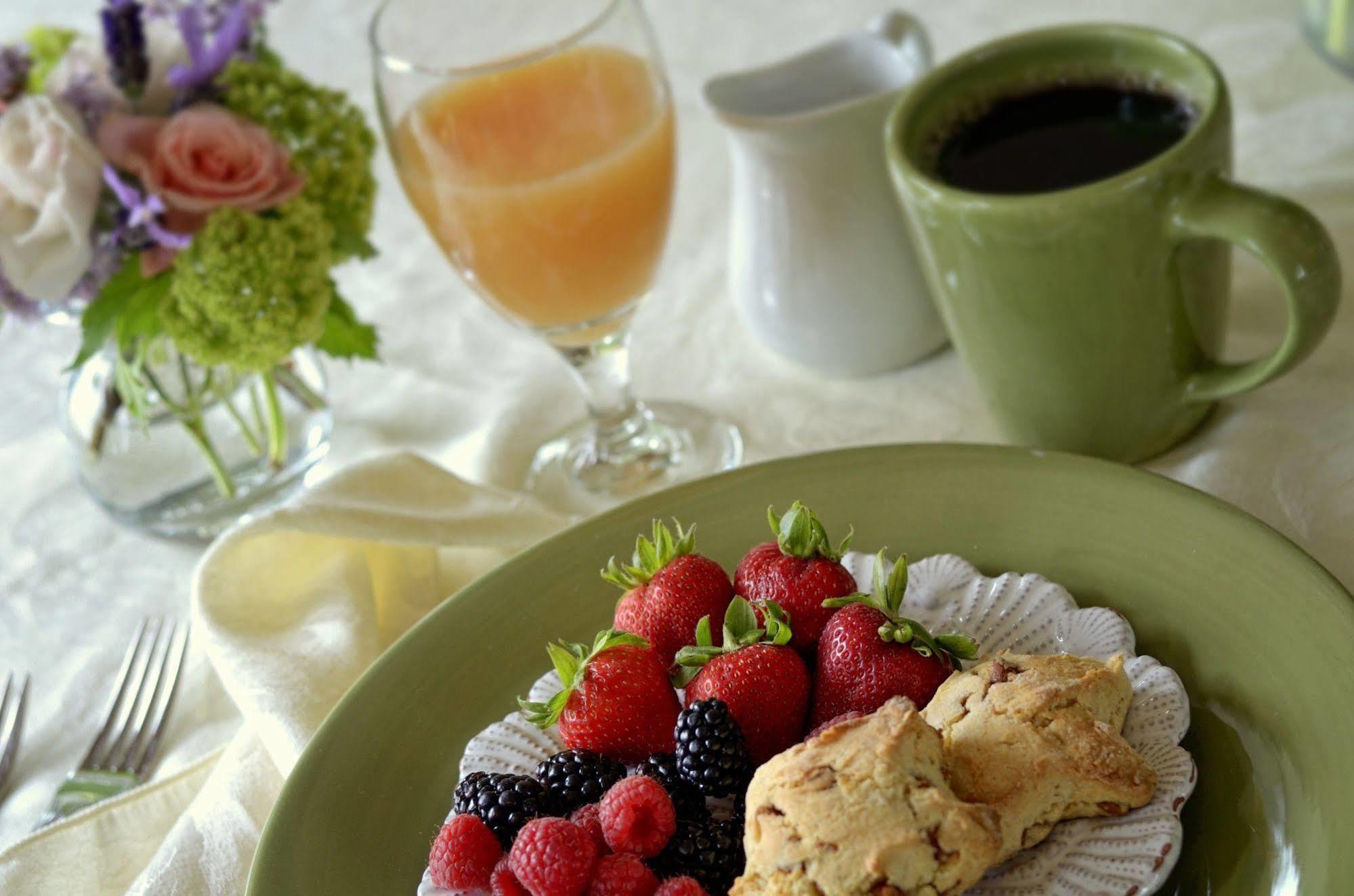 Colette'S Bed & Breakfast Port Angeles Extérieur photo